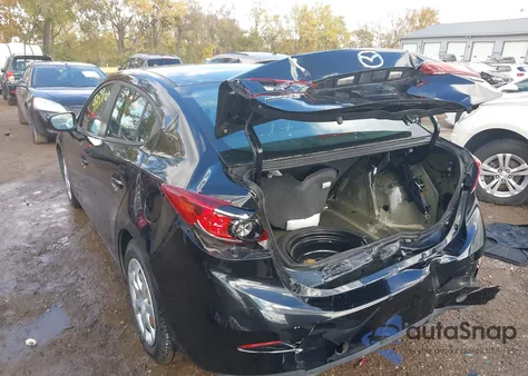 2015 Mazda Mazda3 I Sport z USA, uszkodzony, nr VIN 3MZBM1U79FM178633